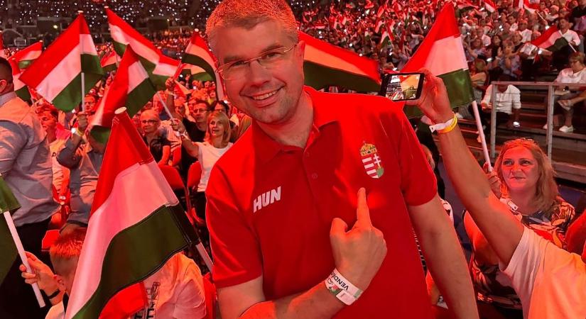 "Oda lőjjetek" - Nem hagyta szó nélkül a gyilkosságra buzdító kommentet Ágh Péter