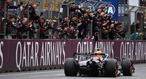 Verstappen: Hihetetlen hétvége volt!