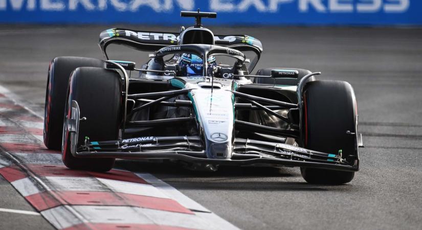 Russell: „Örültem, amikor megláttam a kockás zászlót”