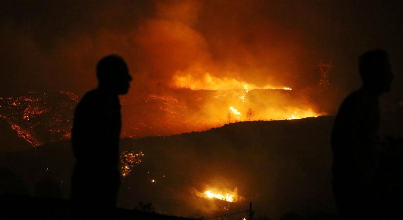Tűzvészek tombolnak Európa-szerte, lángokban a magyarok által is kedvelt üdülőhelyek