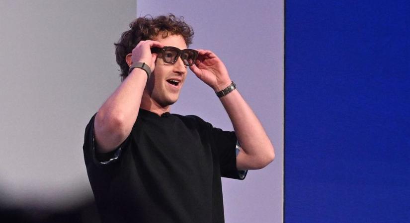 Iszonyatosan beégett Zuckerberg a csodaszemüveg bemutatóján