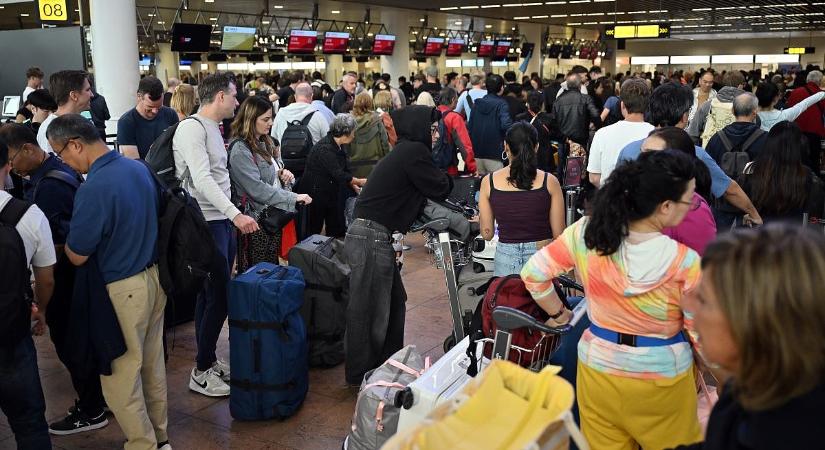 Teljes a káosz a brüsszeli reptéren, mindenki ellenőrizze, indul-e a gépe