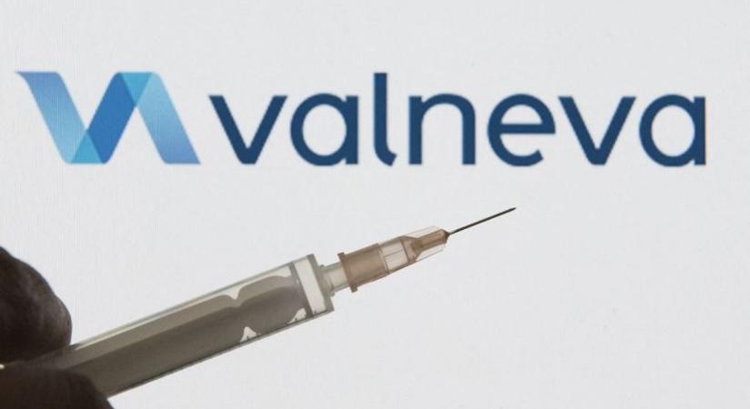 Terjed az új, alattomos vírus Európában: két cég már legyártotta a vakcinát – hamarosan újra feltűnik a Pfizer