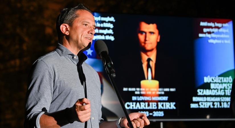 Elbúcsúztak Charlie Kirktől