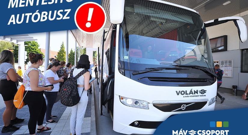 Pótlóbuszok járnak Csorna és Pápa között