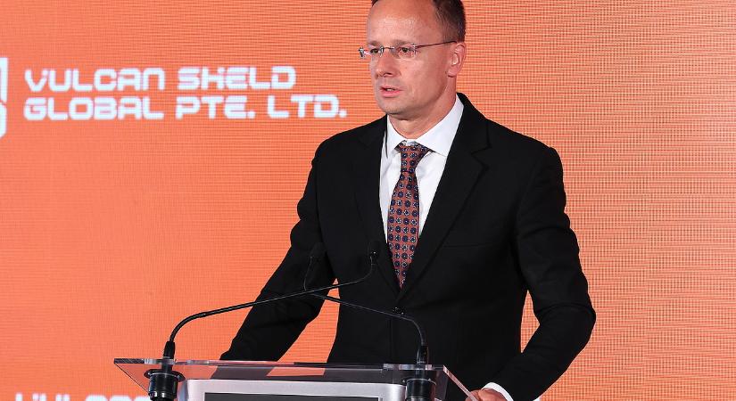 Talányos kijelentést tett Szijjártó Péter a békéről