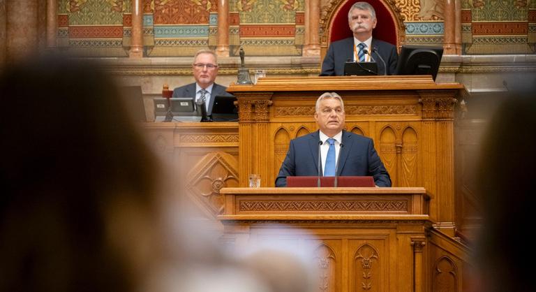 Kezdődik a parlament őszi ülésszaka, Orbán Viktor üzenetet küldött