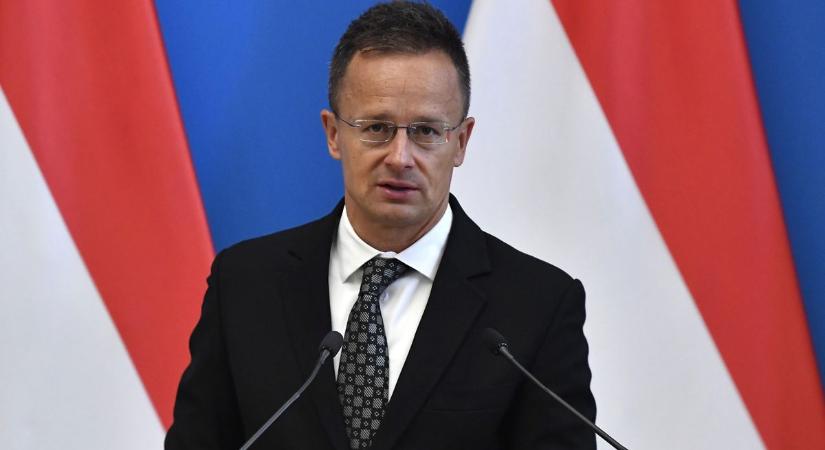 Szijjártó: minden olyan kezdeményezést támogatni fogunk, ami közelebb visz a béke ügyéhez