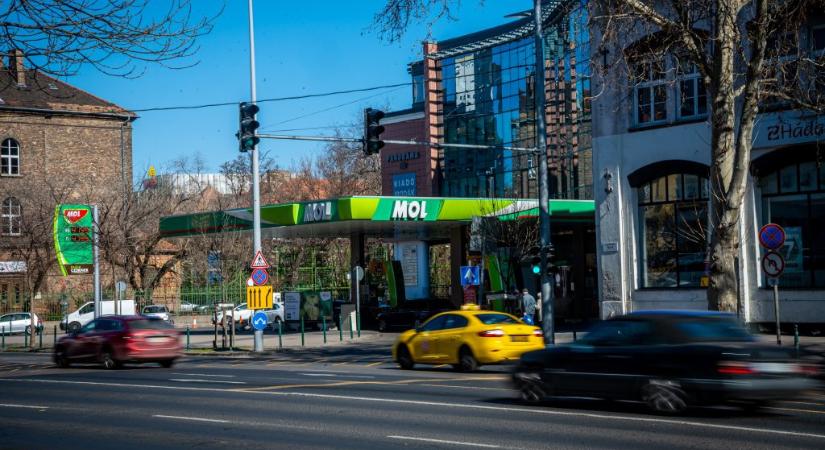 A Barátság-vezeték miatt figyelmeztet az Erste: érdemes eladni a Mol részvényeit
