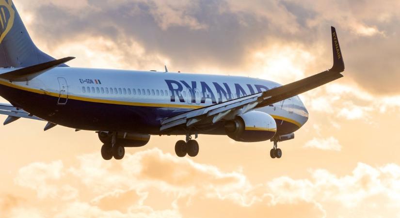 Légiutas-kísérő csapódott a mennyezetnek a Ryanair járatán az óriási turbulencia miatt