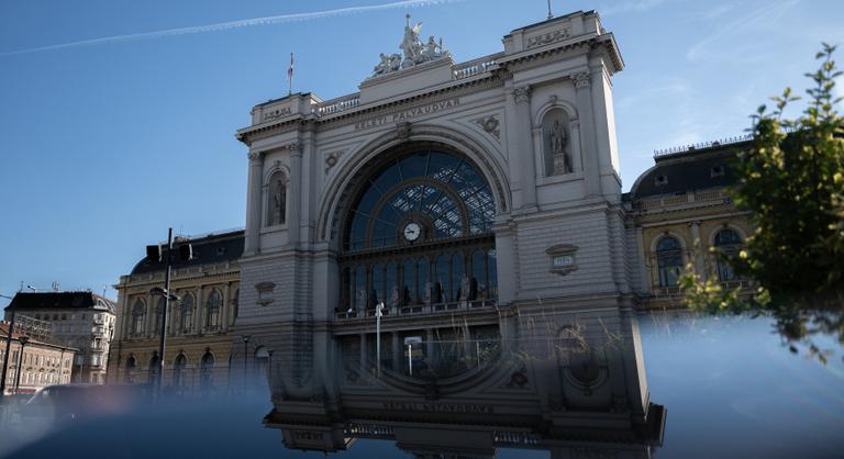 Döcögve indult újra a Keleti, a kőbányai resti az újranyitás nagy vesztese