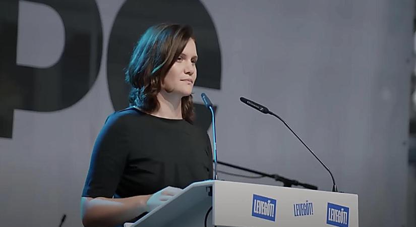 „A propaganda olyan, mint az idegméreg” – Itt a beszéd, amellyel Pottyondy Edina felrobbantotta a Hősök terét