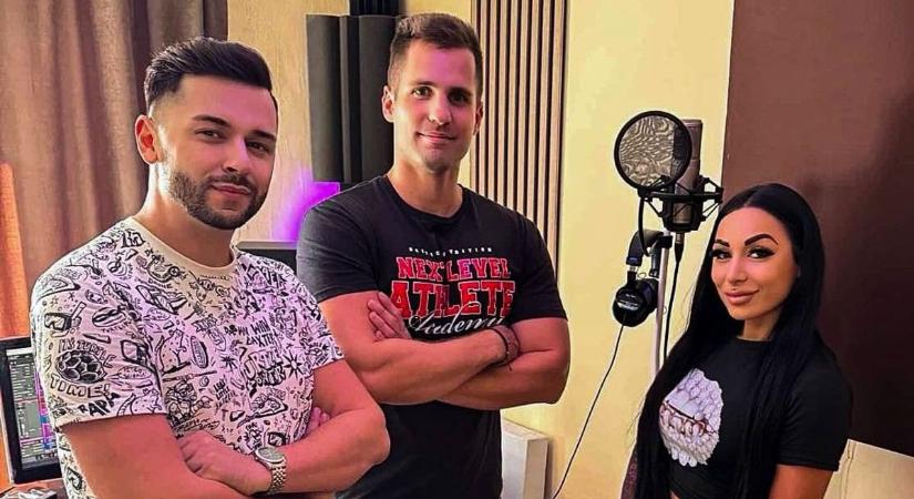Stúdióba vonult a somogyi rapper, de most nem egyedül