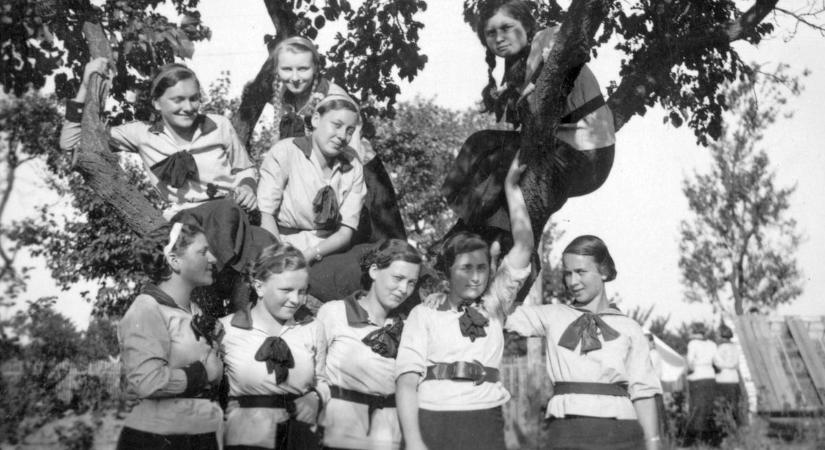 Titkok a falak között - ahol a nőnevelés története életre kelt  fotók