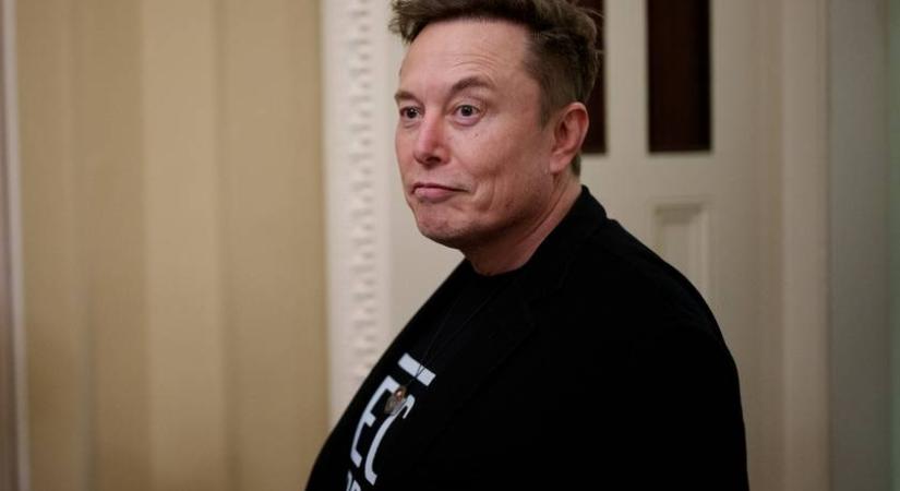 Friss fotókon Elon Musk transznemű lánya: kiderült, a modellként dolgozó Vivian kap-e pénzt az apjától