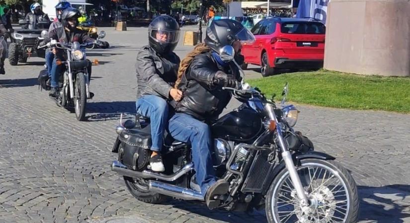 Motorosok és fogyatékkal élők együtt ünnepelték a Legszebb napot