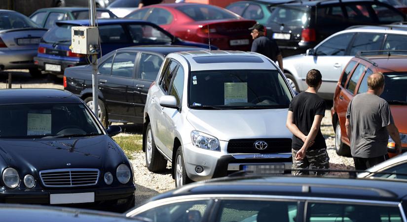 Megdőlhet az éves rekord, ezekre a használt kocsikra repülnek rá a magyarok