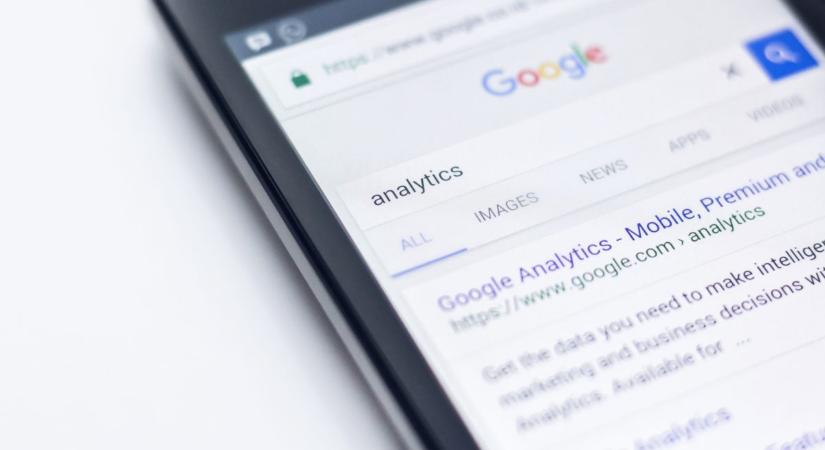 Betiltotta a Google a politikai hirdetéseket az EU-ban
