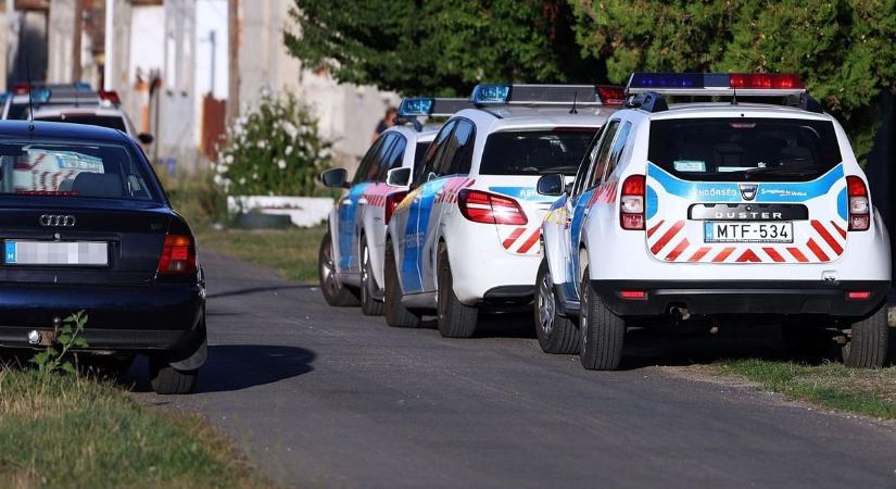 Fegyveresek lepték el a Rózsa utcát, megszólalt a rendőrség a drámai esetről