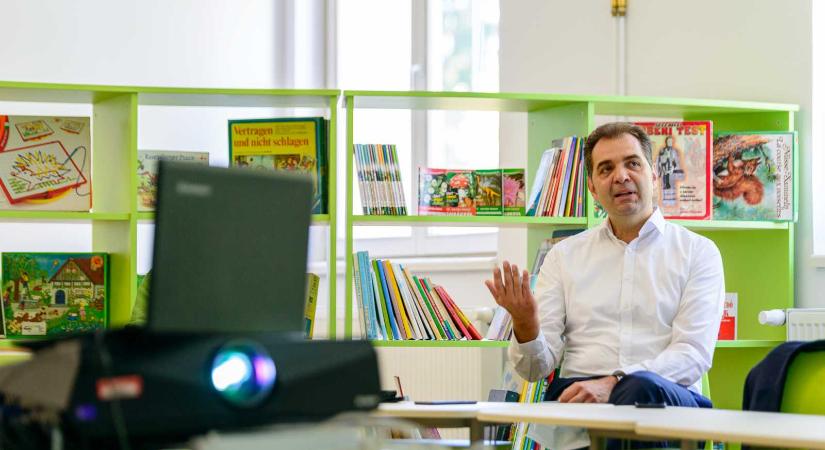 Sepsiszentgyörgyön csökken az osztályalap-támogatás, de a szülőktől továbbra is tilos pénzt kérni