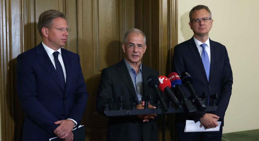 Parlamenti határozat is lesz Ruszin-Szendi fegyverviselési ügye miatt