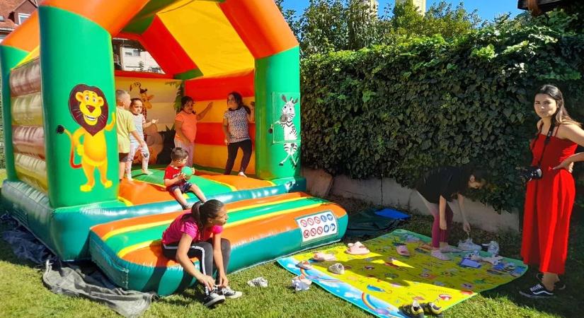 Zenével és közösségi élményekkel erősítették a roma identitást Hajdúhadházon