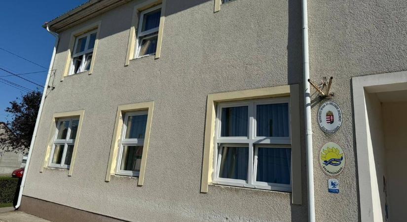 Új nyílászárókat kapott a hajdú-bihari óvoda