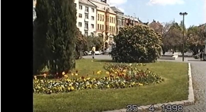 Ilyen volt Szombathely Fő tere 1998 tavaszán (videó)