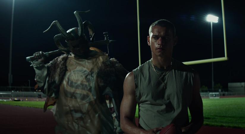 "Vannak filmek, amik megelőzik a korukat" - Marlon Wayans megvédte a kritikailag és pénzügyileg is megbukott Csúcsot, amit még a nézők is csúnyán lehúztak