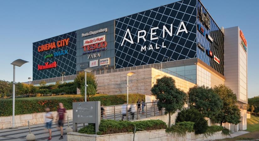 A legnagyobb hazai üzleteit nyitotta meg a Zara és a Stradivarius az Arena Mallban