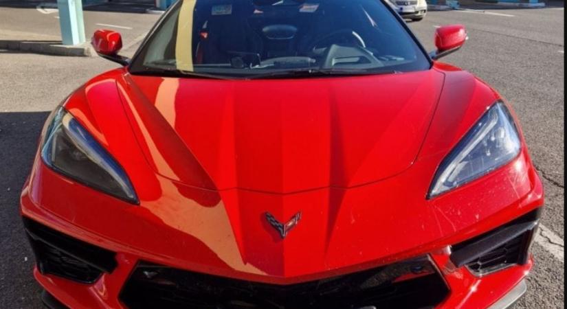 Lopott volt az 500 lóerős vadonatúj Corvette, amit Röszkénél kaptak el