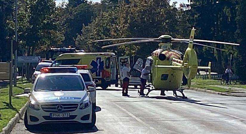 Mentőhelikopter szállt le Zalaegerszeg egyik utcájában: szörnyű tragédia történt - fotó