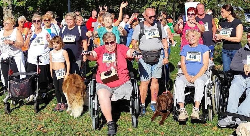 „Megmutattuk, mi is itt vagyunk!” – fogyatékossággal élők döntöttek rekordot Kőbányán