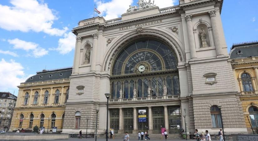 Hiába nyitották meg a Keletit, nehéz időszak vár a Budapest és Pécs között ingázókra