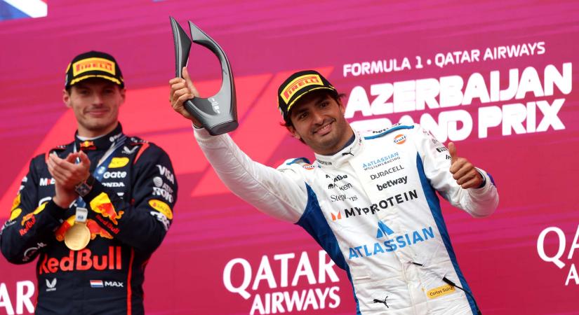 Sainz: „Nem érdekel, mit csinál Hamilton – az számít, hogy Williamsszel dobogót szereztünk”