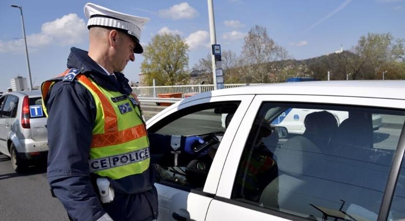 Hatalmas ellenőrzés jön 2025 októbertől: ezt nézi majd a rendőrség a kocsikban