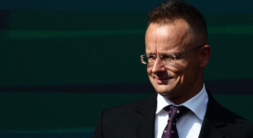 Nem térünk magunkhoz: elképesztő tapsot kapott Szijjártó New Yorkban a magyar családpolitikáról szóló beszéde után (VIDEÓ)