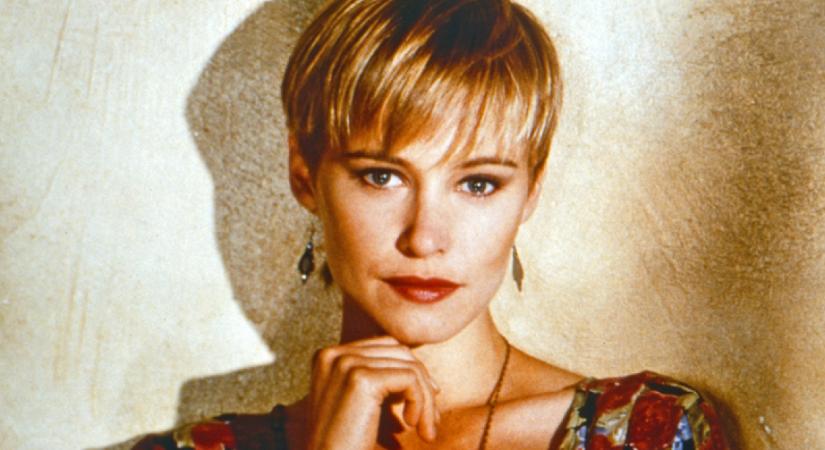 Nem hiszed el: 54 évesen így néz ki a Melrose Place egykori szőkesége