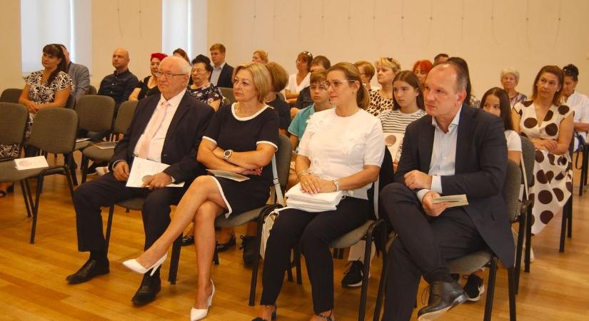 „Meghalt, és én élhetek” – A szervdonáció még mindig tabutéma, pedig életeket ment – galériával