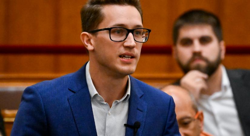 Döntött az Országgyűlés, rájár a rúd a Momentumra és Tordaira is