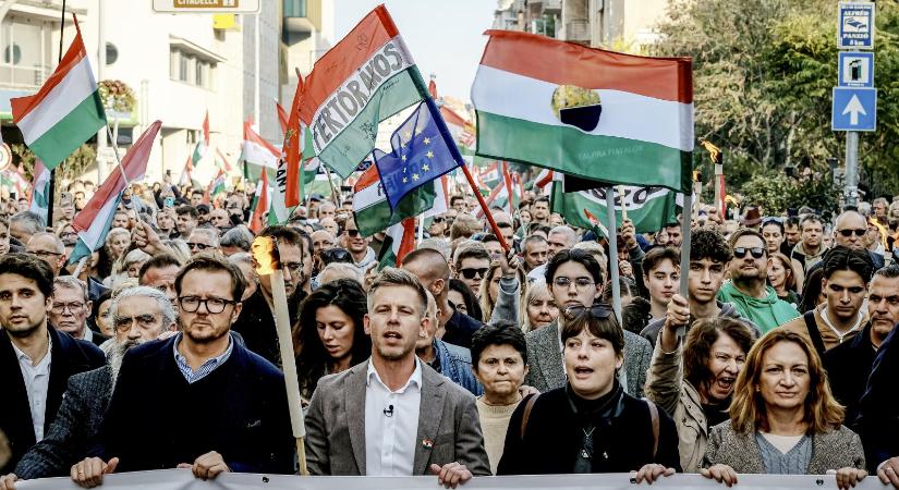 Magyar Péter: Október 23-án Budapesten nemzeti menet indul a Deák térről a Hősök terére