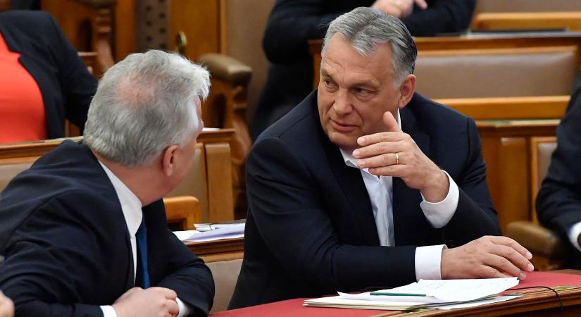 Leleplezdődött Orbán Viktor egyik legbefolyásosabb emberének titka, elemző mutatott rá