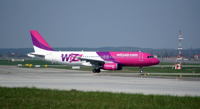 Így lesznek olcsóbbak a repülőjegyek a Wizzair és a Ryanair küzdelme miatt