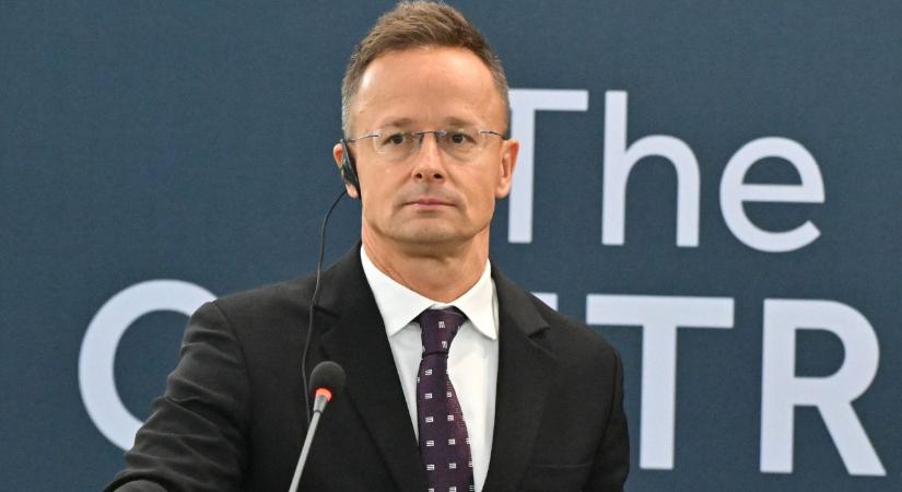 Hajnalban verték ki az ágyból Szijjártó Pétert, rendkívüli bejelentéssel érkezett