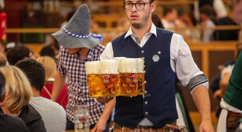 Pincérek vallottak az Oktoberfestről: ennyit keresnek és erre költik a pénzüket