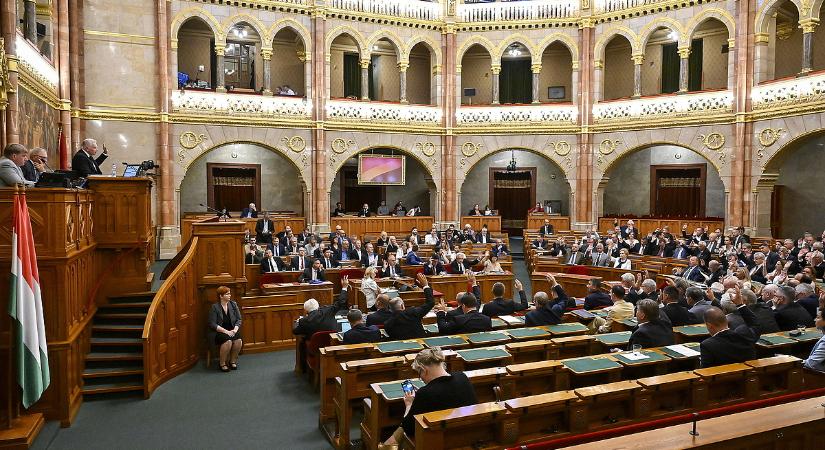 Engedélyt adott a parlament, indulhatnak az eljárások az ellenzéki képviselők ellen