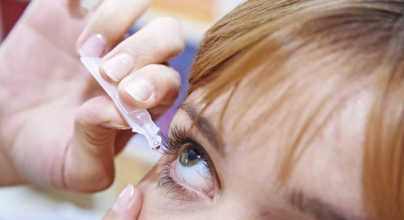 Szemüveg helyett szuperszemcsepp – látható változást hozhat egy új látásjavító módszer