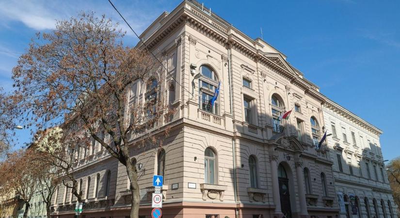 Kié lesz az irányítás? Külföldi szakértők keresnek választ a migráció kihívásaira