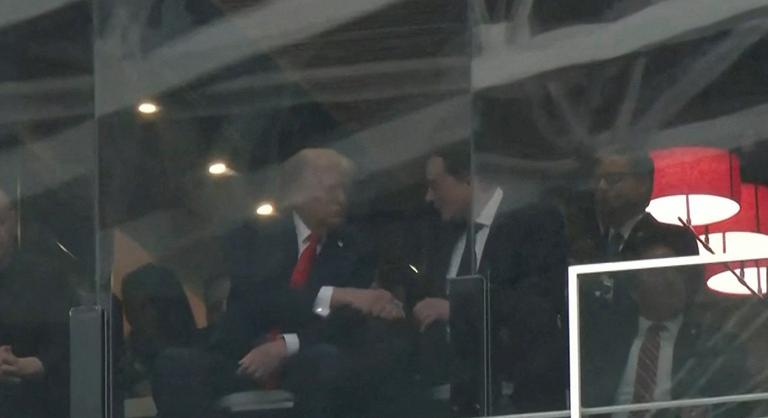 Charlie Kirk búcsúztatóján újra találkozott Elon Musk és Donald Trump, kiderült az is, hogy miről beszélhettek
