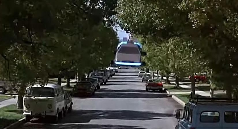 A valóságban is megcsinálta valaki a Vissza a jövőbe repülő DeLorean-ját